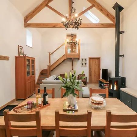 Owl Barn بيت للعطل