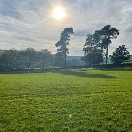 بيت للعطل Owl Barn ويتبي