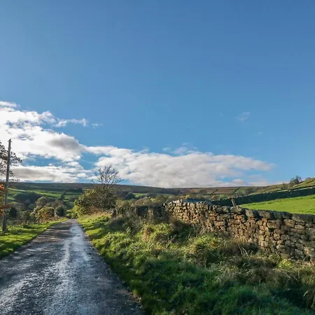 Owl Barn بيت للعطل